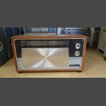 PHILIPS Thiladelphia Transistor Radio - Wooden