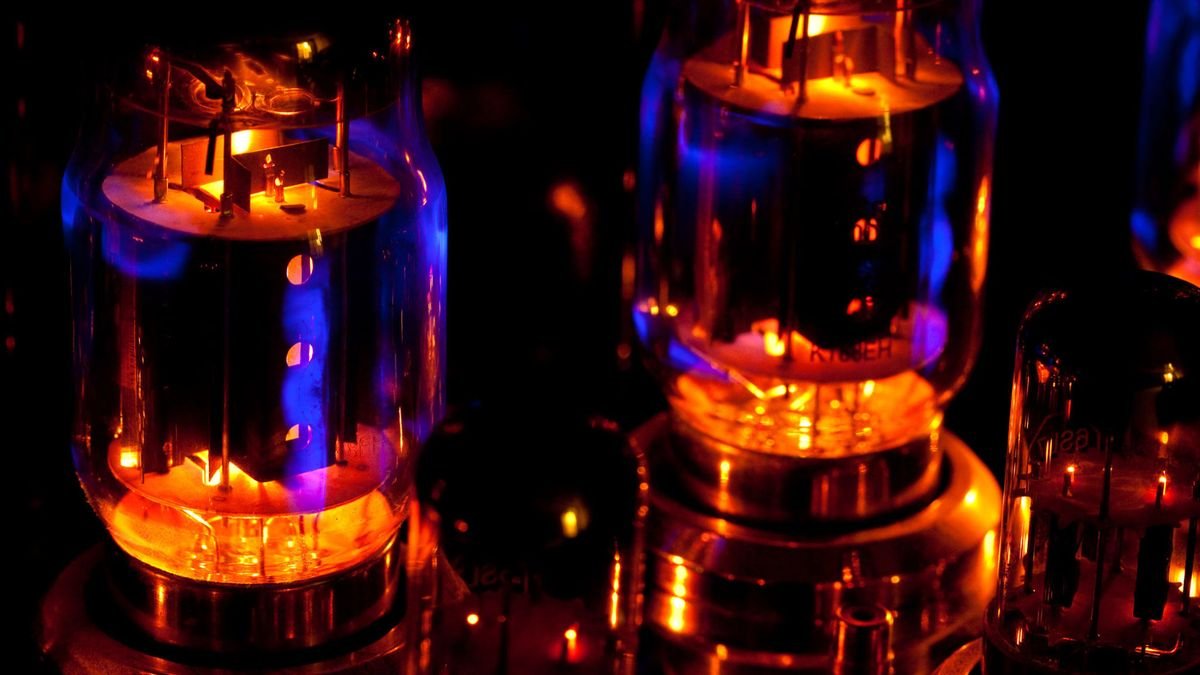 Valves & Vacuum Tubes